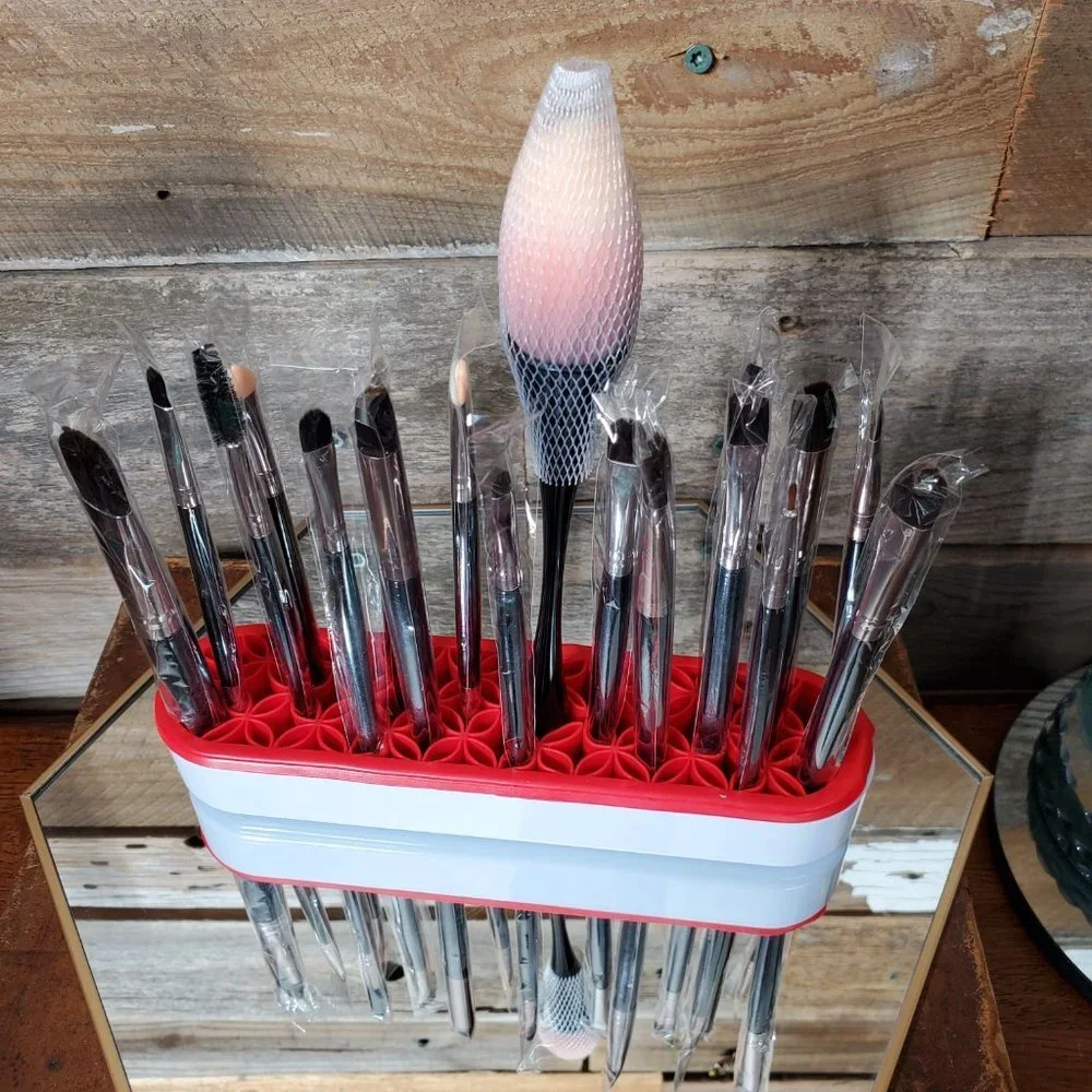 Makeup Brush Organizer- Red -Flexible-Portable-Silicone